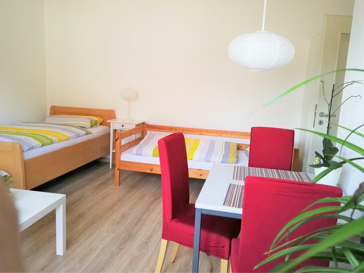 Quiet City-Apt, 4Min City-Center, 18Min Fair Nuernberg!!! Exterior photo